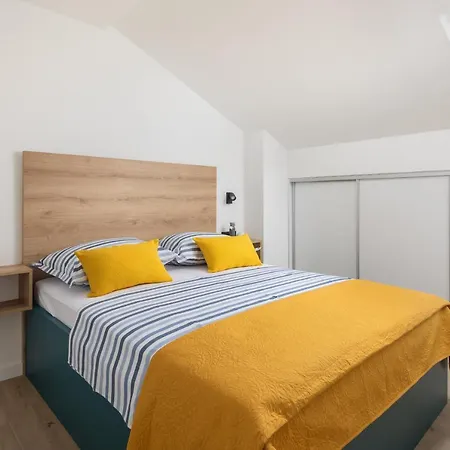 Modern Beleca Near Split شقة سولين