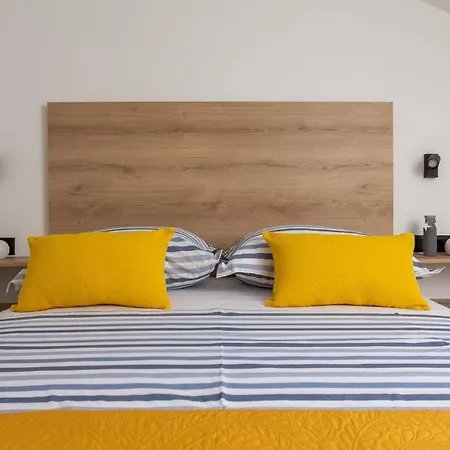 Modern Beleca Near Split Solin