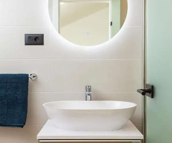 Modern Beleca Near Split Solin