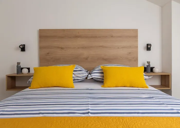 Modern Beleca Near Split Solin